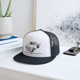 OLD BETSY Trucker Hat - white/black